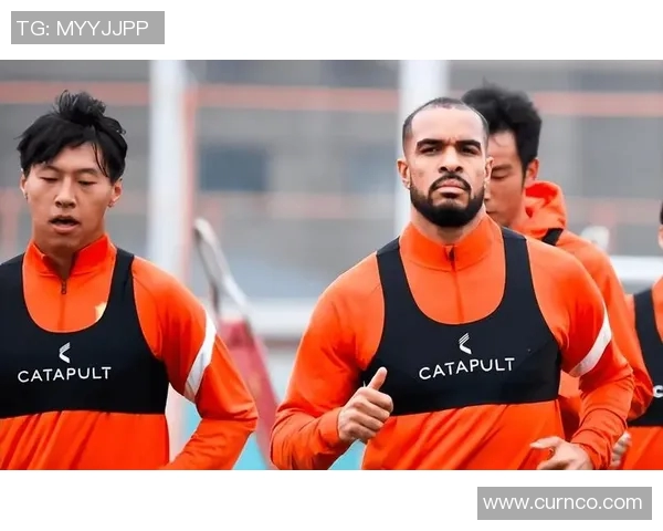 武汉羽毛球队在世界杯预选赛中的速度表现分析与点评