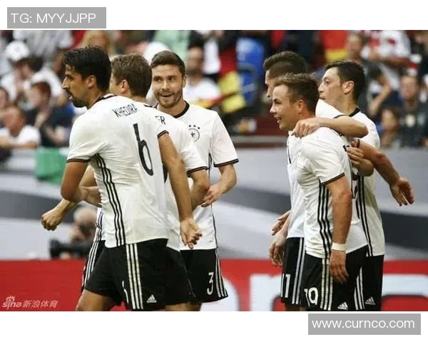 上海足球队在欧锦赛中的耐力表现与战术分析探讨