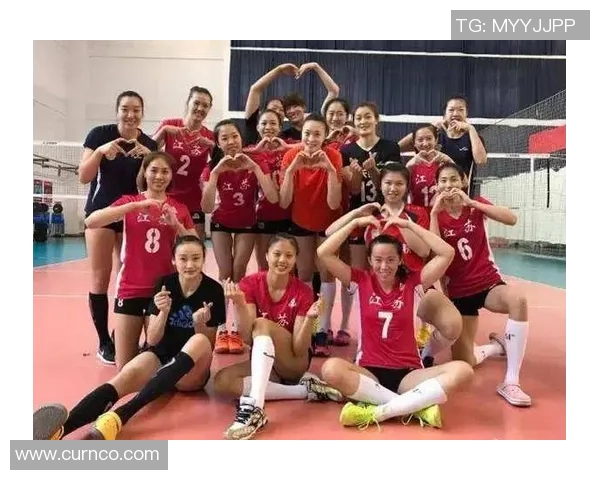 成都排球队以92分领跑杯赛积分榜展现强劲实力与团队合作精神 成都排球队以92分领跑杯赛积分榜展现强劲实力与团队合作精神