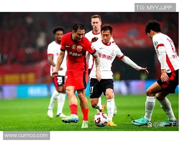 杭州足球队以55分领跑全国锦标赛积分榜展现强劲实力